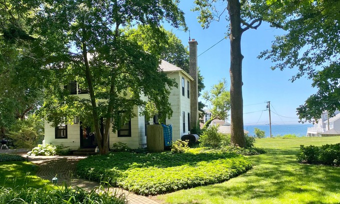 Westbrook House | Cozy Beach House: Shared Private Beach, Incredible Sand Bar, Stunning Views