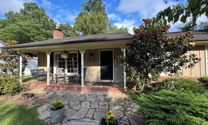 Bent Creek House | Cozy Bent Creek Cottage with direct access to Pisgah National Forest