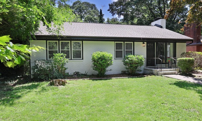 Forest Hills House | Cozy Bull City Home*1.5 mi to Duke* Dog friendly