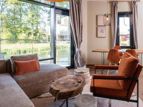 Maubray House | Cozy Bungalow by the Lake