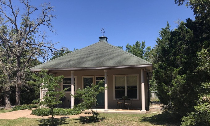 Wellborn Apartment | Cozy Bungalow minutes from A & M