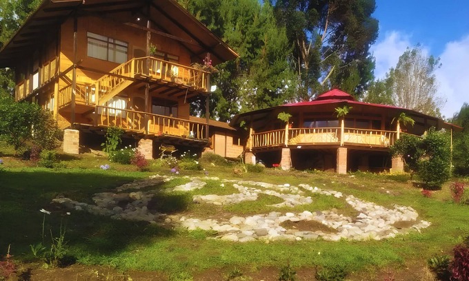 San Francisco Cabin | Cozy Cabin Casa Enya