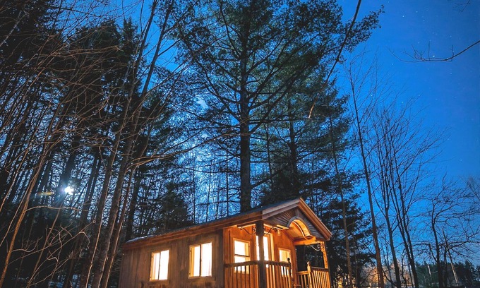 South Londonderry Cabin | Cozy cabin in charming Londonderry