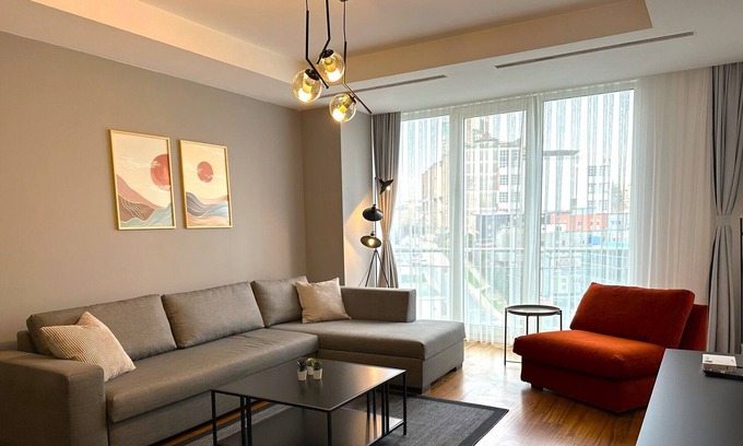 Maslak Apartment | Cozy calm apt 2BR & 1 SOFABED in residence, gym&pool access, Maslak Sariyer
