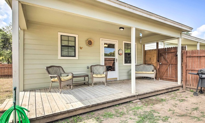 Canyon Lake Apartment | Cozy Canyon Lake Cottage: 1 Mi to Guadalupe River!