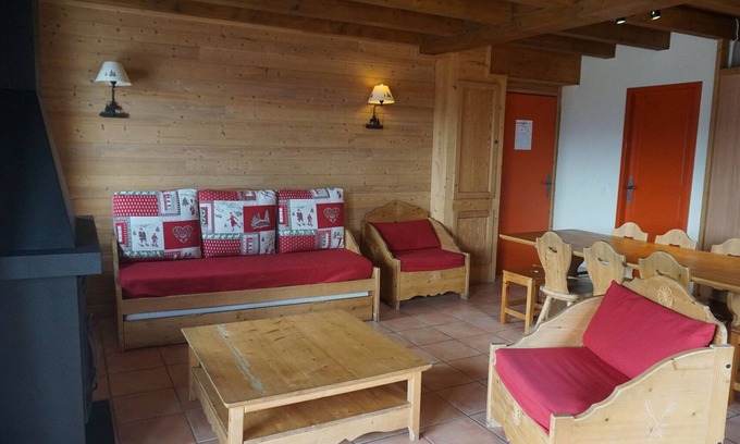 Pra Loup Ski Chalet | Cozy chalet for 10 in Pra Loup, terrace, fireplace, and WiFi