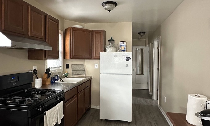 Manasquan House | Cozy, clean house on Manasquan, 5 min walk to beach.