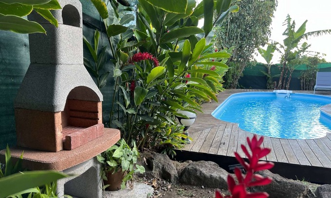 Saint-Claude Apartment | COZY COCOON WITH POOL, spacious three-bedroom air-conditioned apartment
