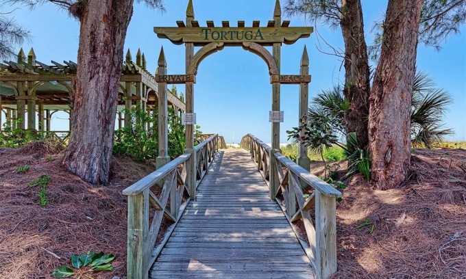 Bradenton Beach Cottage | Cozy Cottage Retreat at Tradewind Resort #32 in Bradenton Beach