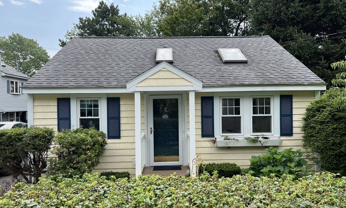 Hampton House | Cozy Cottage Within Walking Distance to Beach