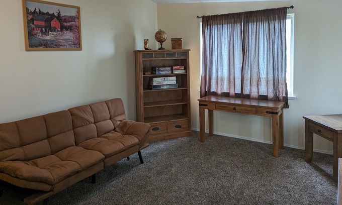 Whitehall Apartment | Cozy Country Apartment