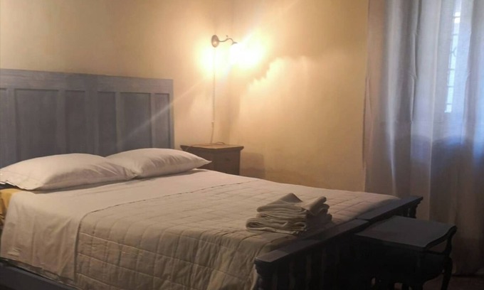 Umbertide Apartment | Cozy detached house in the historic center of Umbertide indoor garden