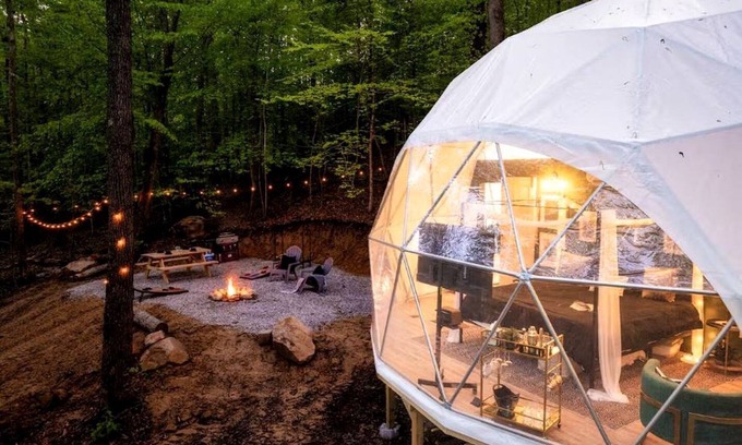 Robbins Cabin | Cozy Dome Nestled in the Trees for an Unforgettable Couples Glamping Getaway in Scott County, Tennessee