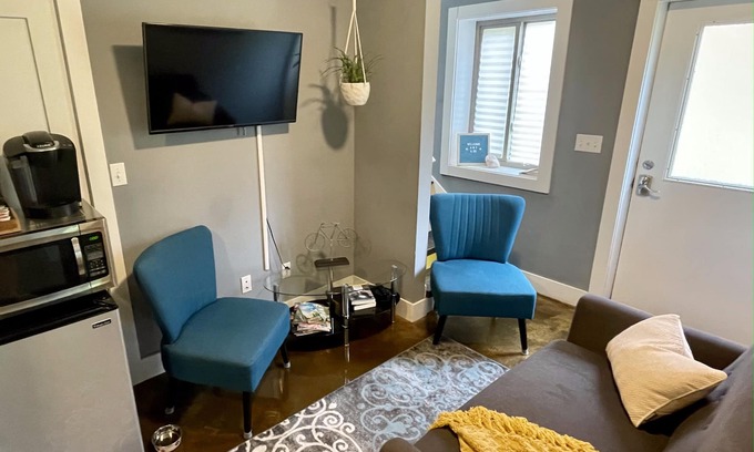 Asheville Apartment | Cozy Downstairs 2 Bedroom Suite in West Asheville