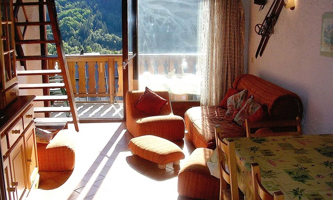 Champagny-en-Vanoise Apartment | Cozy duplex 6 pers, 2 bdrms, balcony, pets allowed