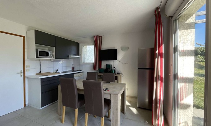 Salavas House | Cozy Duplex for 8 with Terrace, A/C, and Pools at Salavas