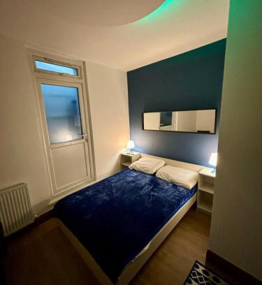 St. Dunstan's Apartment | Cozy EnSuite In The Heart Of London