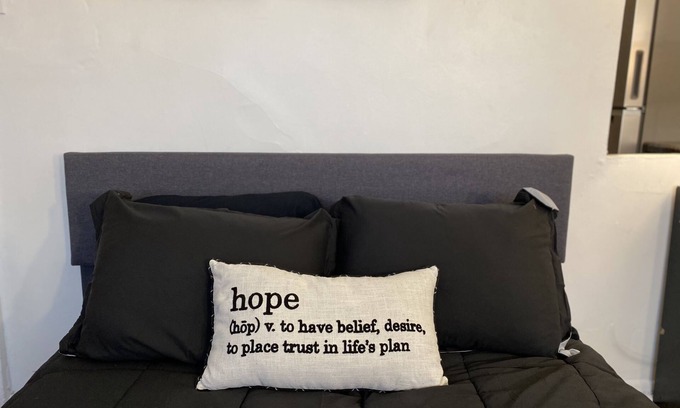 Freeport Apartment | Cozy Freeport Retreat/8 min Loffs Lake/Pets 🐶