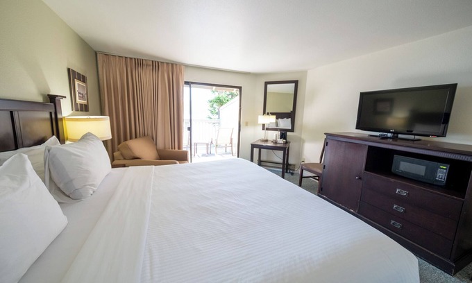 Rosario Hotel | Cozy Harborside Stay | Secluded Orcas Island Getaway- Harborside 2443