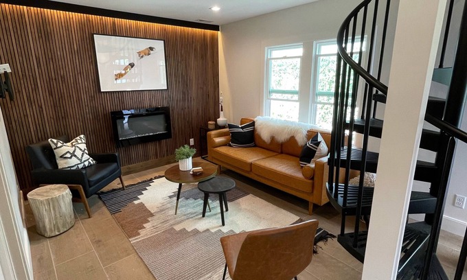 Downtown Park City Condo | Cozy Haven Condo, 2 Bedroom On Park Ave! Perfect For Sundance And Skiing!