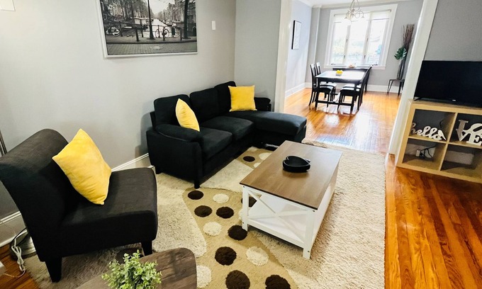 Cliffside Park House | Cozy Home. 25 minutes to Times Square area