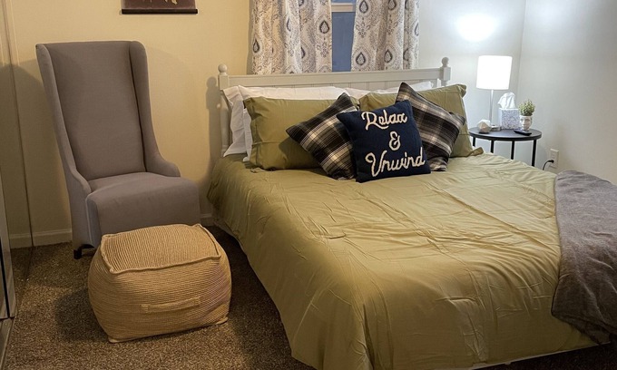 Springfield House | Cozy home close to historic Washburne District, Hospital, Autzen Stadium!