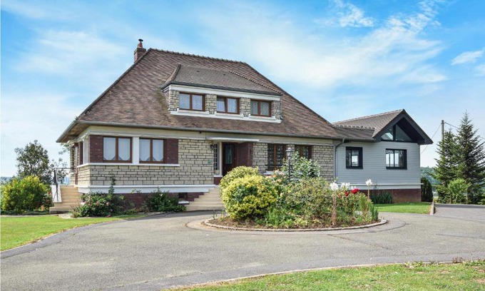 Villers-sous-Foucarmont House | Cozy Home In Villers-s-s-foucarmont