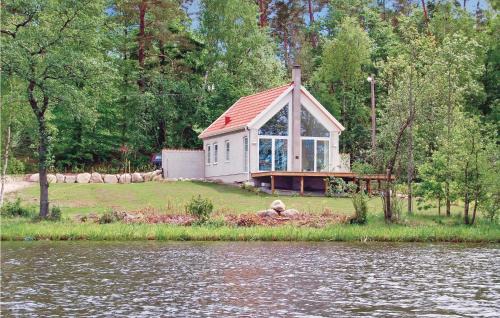 Asljunga House | Cozy Home In Åsljunga With Kitchen