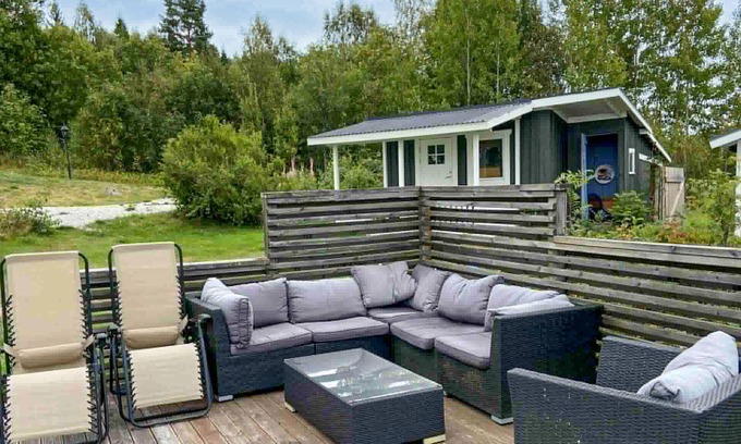 Harmanger House | Cozy home in Harmånger with lake view