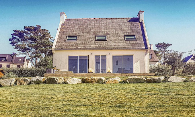 Plouarzel House | Cozy home in Plouarzel