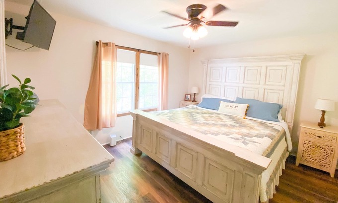 Pittman Center House | Cozy Home in the heart of the Smokies