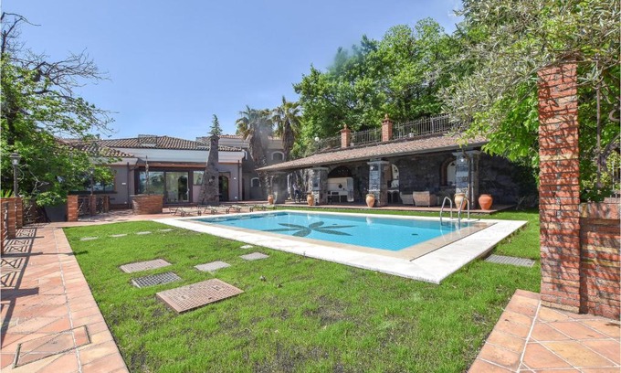 Zafferana Etnea House | Cozy Home In Zafferana Etnea With Wifi