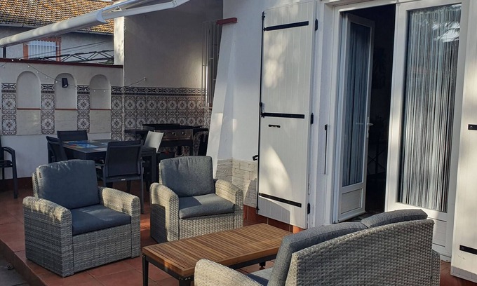 Plage d'Argeles House | Cozy home, WiFi, AC, steps from the beach in Argeles-Plage