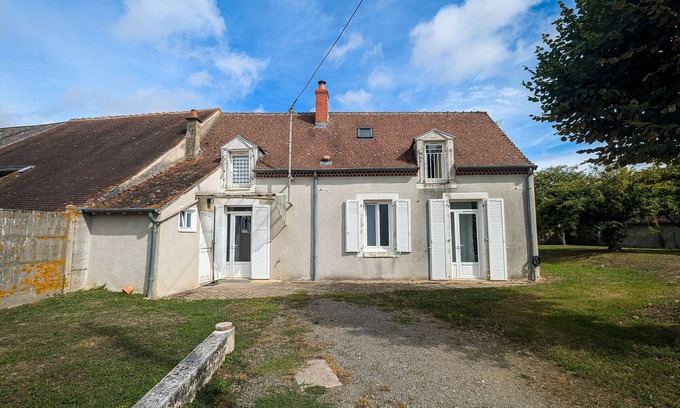 Reuilly Cottage | Cozy Home with Garden & Parking, Near Vineyards - Berry