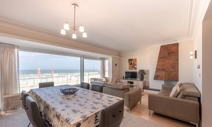 Albertstrand Apartment | Cozy Knokke Beach Escape