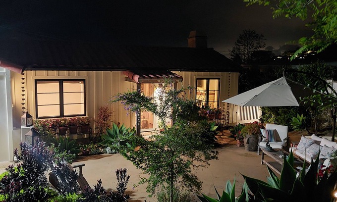 South Laguna House | Cozy Laguna Beach Cottage with ocean views from all rooms and the spacious deck.