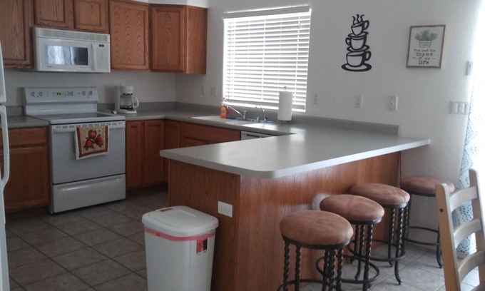 Lake Havasu City House | Cozy lake havasu get away. Perfect for winter rental's all snow bird's welcome