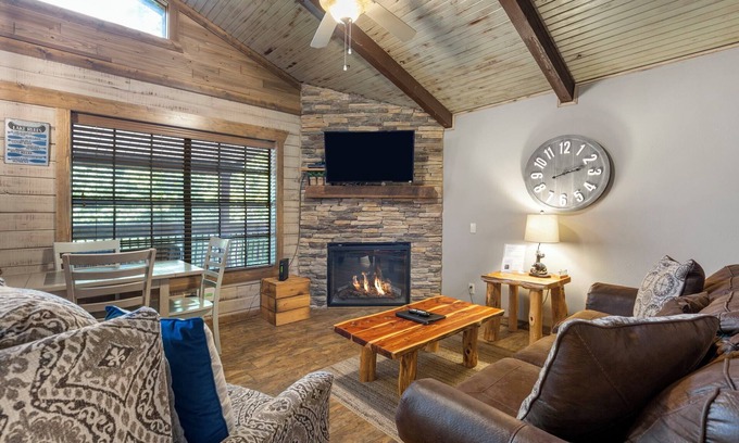 Indian Point Cabin | Cozy lakeside cabin with resort amenities and ticket deals!