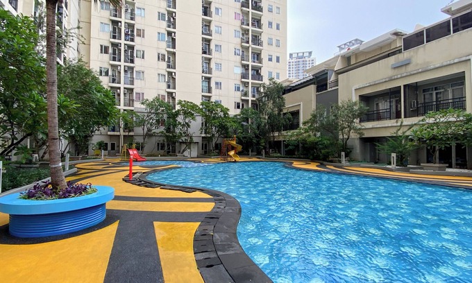 Old Jakarta Apartment | Cozy Living 1Br Maple Park Sunter Apartment