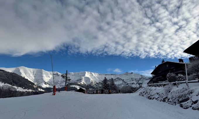 Le Planellet Apartment | Cozy lodge right on the ski slopes
