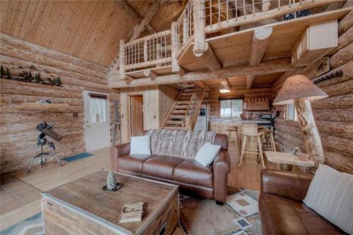Indian Mountain House | Cozy Log Cabin Loft Hot Tub on 5 wooded acres