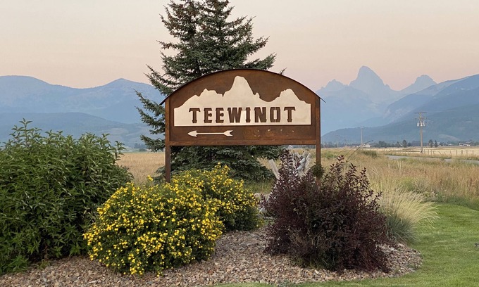 Driggs Cabin | Cozy Log Cabin - Spectacular Teton Views