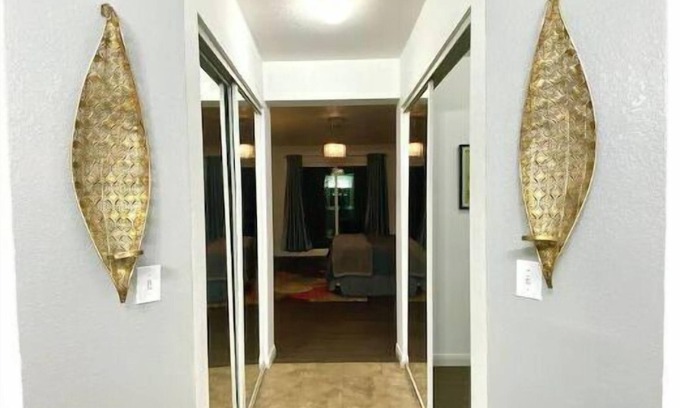 Las Vegas House | Cozy master-br by strip. Pets welcome + parking