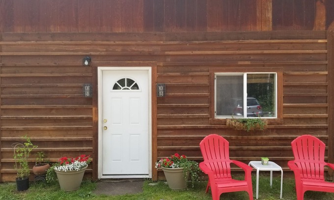 Coram Apartment | “Cozy Mountain Suites - #5 just 5 minutes from Glacier Park