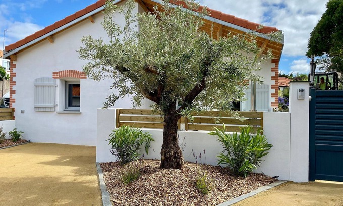 Pornic Cottage | Cozy New Cottage Near Beach with Private Terrace, Hot Tub, and EV Charger