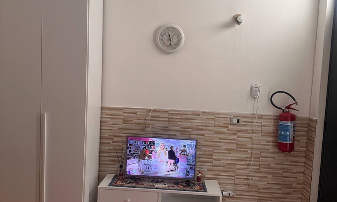 Augusta House | Cozy, newly furnished cottage