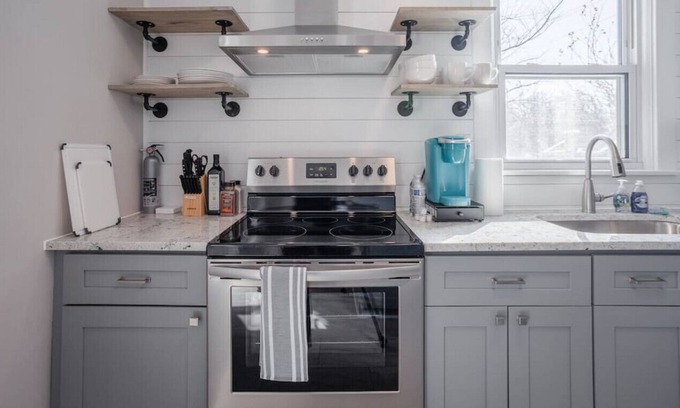 Oakley House | Cozy Oakley 2B House Mins to Downtown, UC Hospital