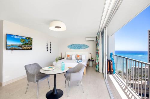 Waikiki Apartment | Cozy Ocean View Studio Just Steps to Waikiki Beach