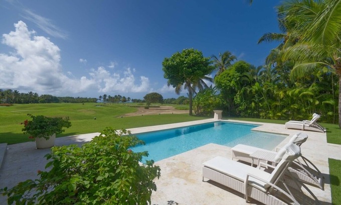 El Cortecito Villa | Cozy ocean view villa just minutes from golf and private beaches