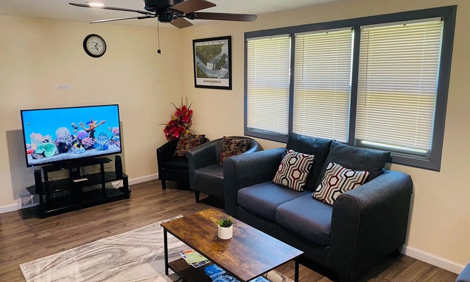 Niagara Falls House | Cozy place near Niagara Falls